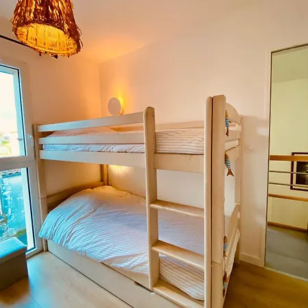 Grande Maison Moderne Avec Jardin 4 Villa *
