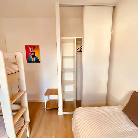 Grande Maison Moderne Avec Jardin 4 Villa *